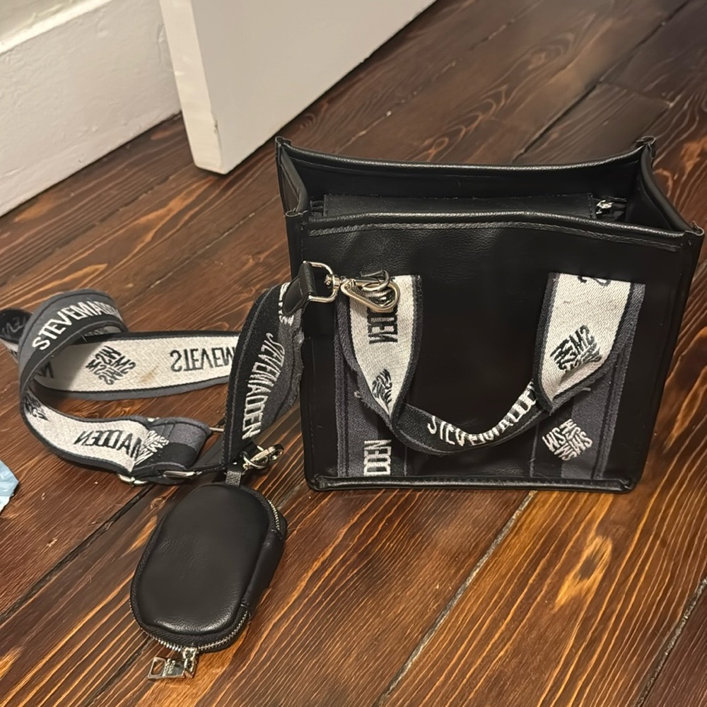 Steve Madden purse